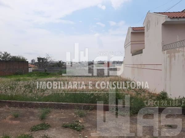 Terreno à venda em Marília/SP