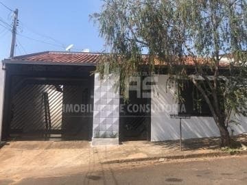 Casa a venda com 02 quartos sendo 01 suíte