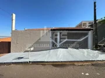 Casa em Marília - Jardim Guarujá