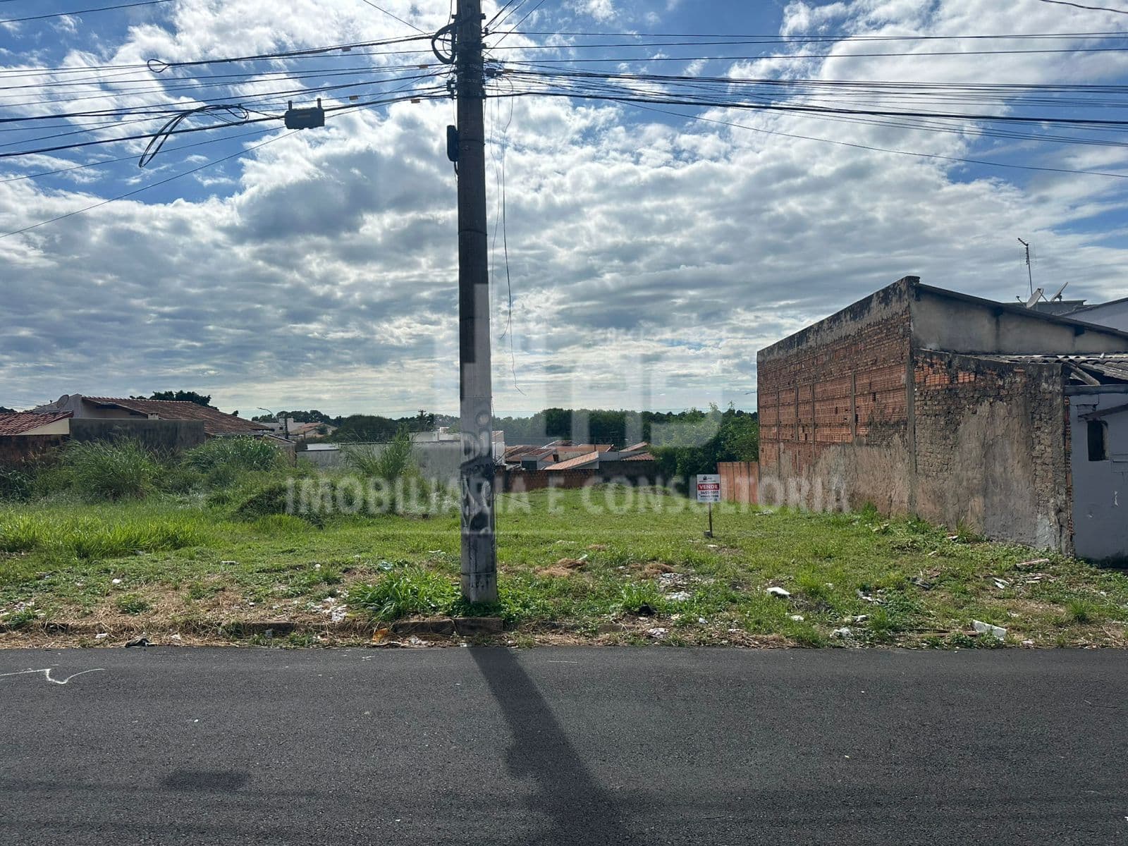 Lote/Terreno em Garça - Jardim Paineiras
