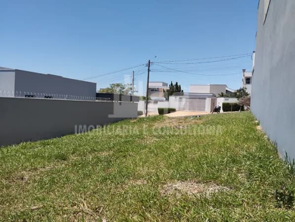 Lote/Terreno em Marília - Jardim Florenca
