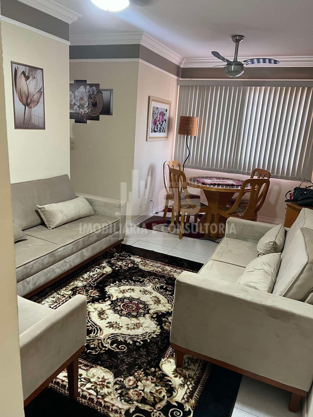 Apartamento à venda com 3 quartos no Altos da Colina.