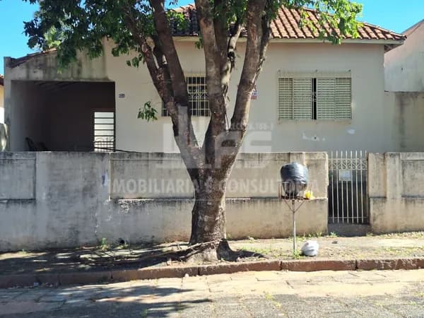 Casa em Garça!
