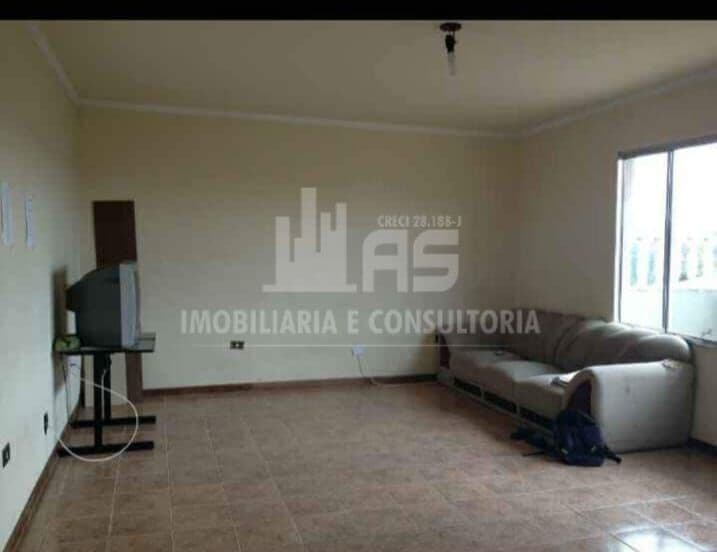 Sobrado a venda com 4 quartos