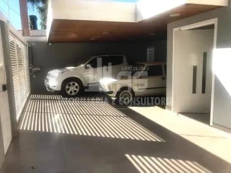 Casa à venda contendo 3 quartos sendo 1 suíte no Santa Antonieta.