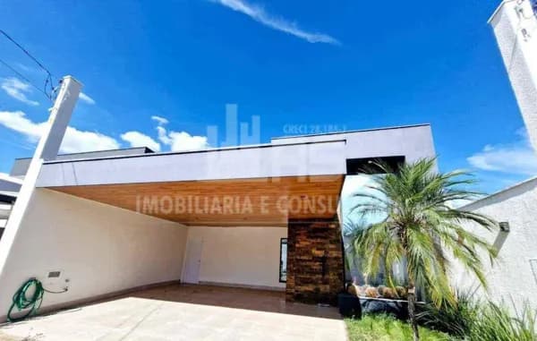 Casa de Condomínio em Marília - Jardim Esmeralda