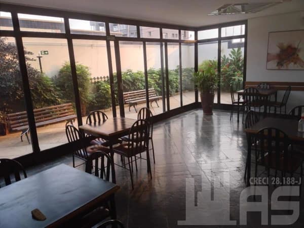 Apartamento bem localizado, no Edifício Itaparica.