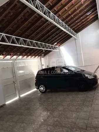 Casa à venda contendo 3 quartos sendo 1 suíte no Tereza Bassan.