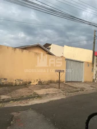 Casa no Sol Nascente, em Garça!