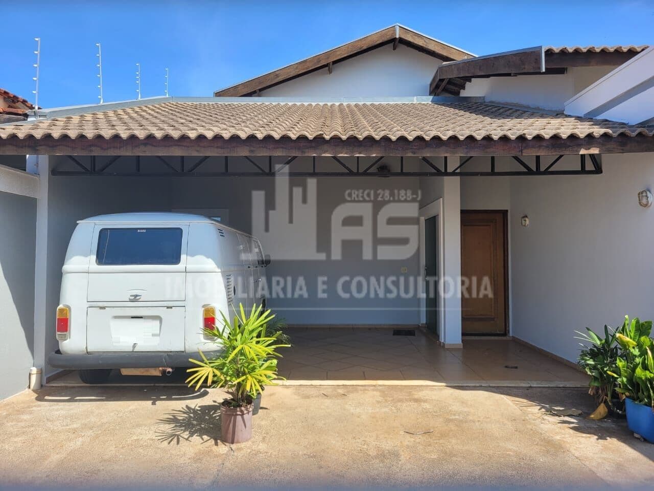 Casa a venda com 3 quartos sendo 1 suíte no Jardim Morumbi