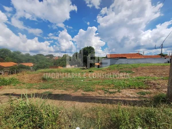 Lote/Terreno em Garça - Labienópolis
