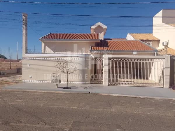 Casa em Marília - Jardim Marajá