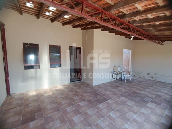 Casa a venda com 2 quartos no bairro Alcides Matiuzzi