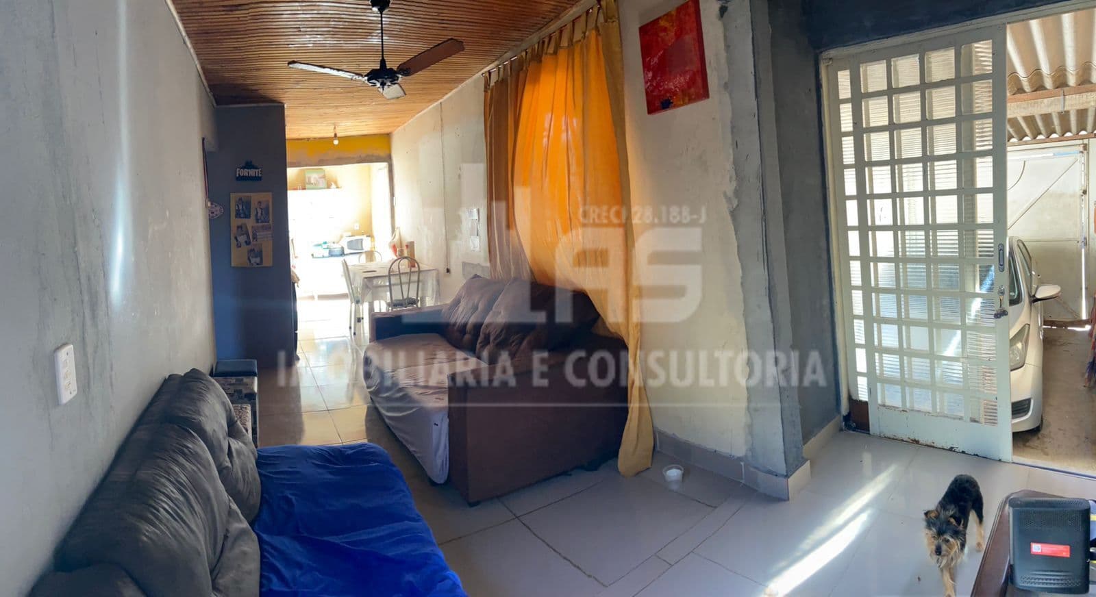 Casa à venda contendo 2 quartos no Jardim Alimentação.