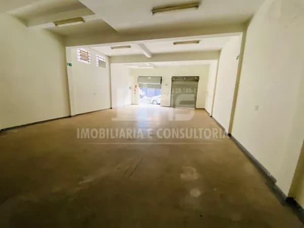 Salão Comercial para locação no Centro.