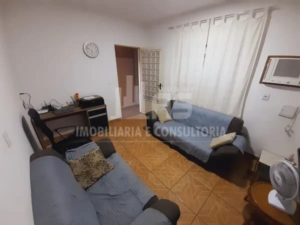 Casa a venda com 2 quartos no jardim Santa Antonieta