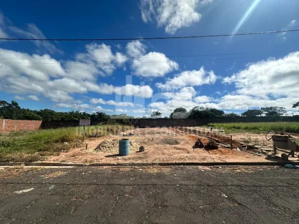 Terreno em Garça!