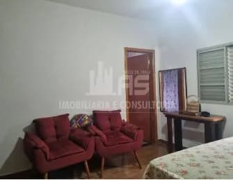 Casa a venda com 3 quartos sendo 1 suíte