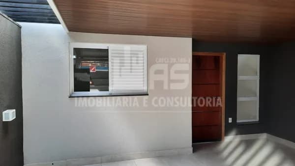 Casa localizada no Zona Norte de Marília