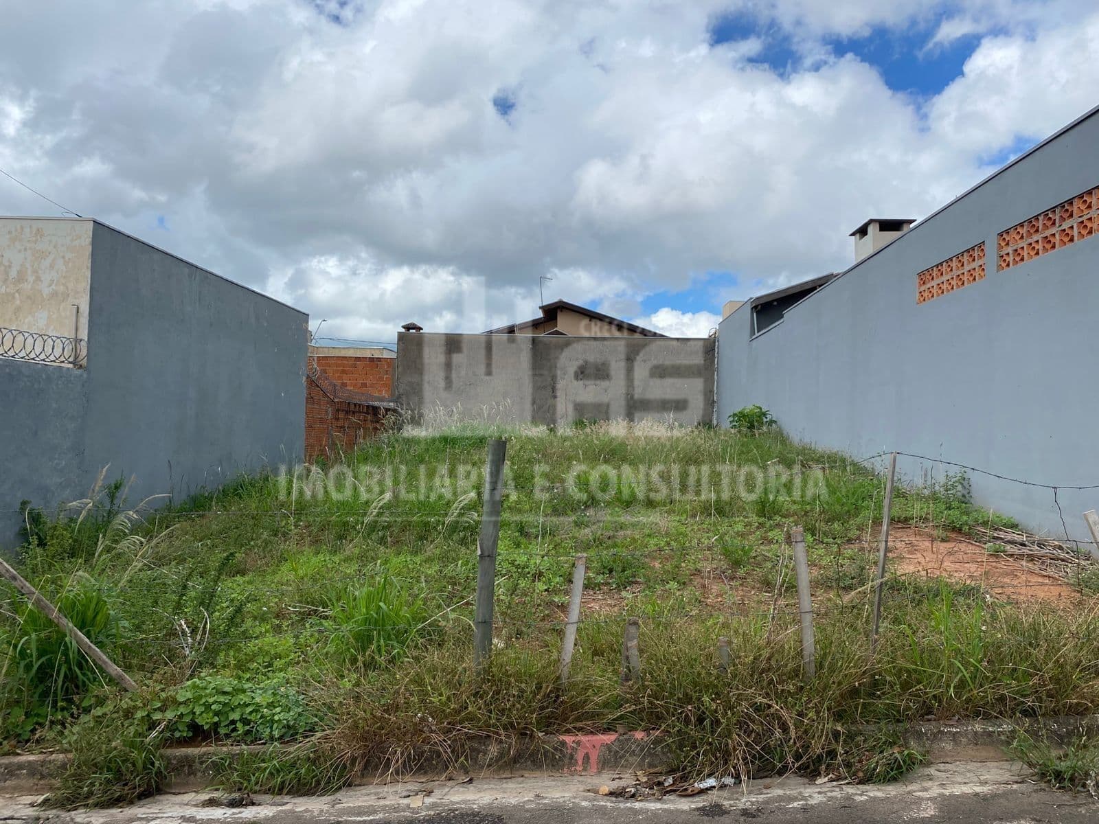 Lote/Terreno em Garça - Jardim Imperador