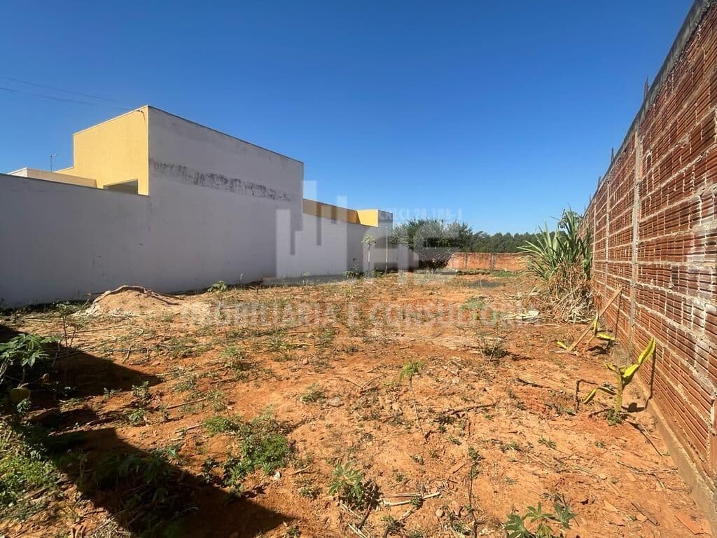 Lote/Terreno em Marília - Jardim Florenca
