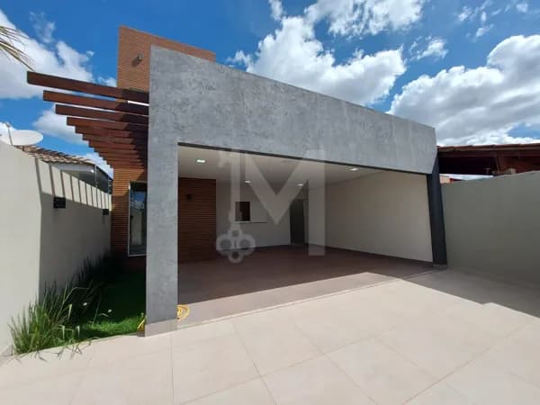 Sobrado em Formosa - Jardim Triângulo