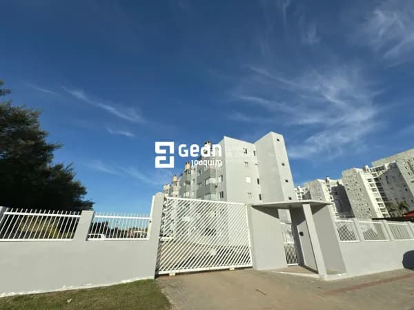Apartamento em Laguna, próximo ao Molhes da Barra, 2 quartos.