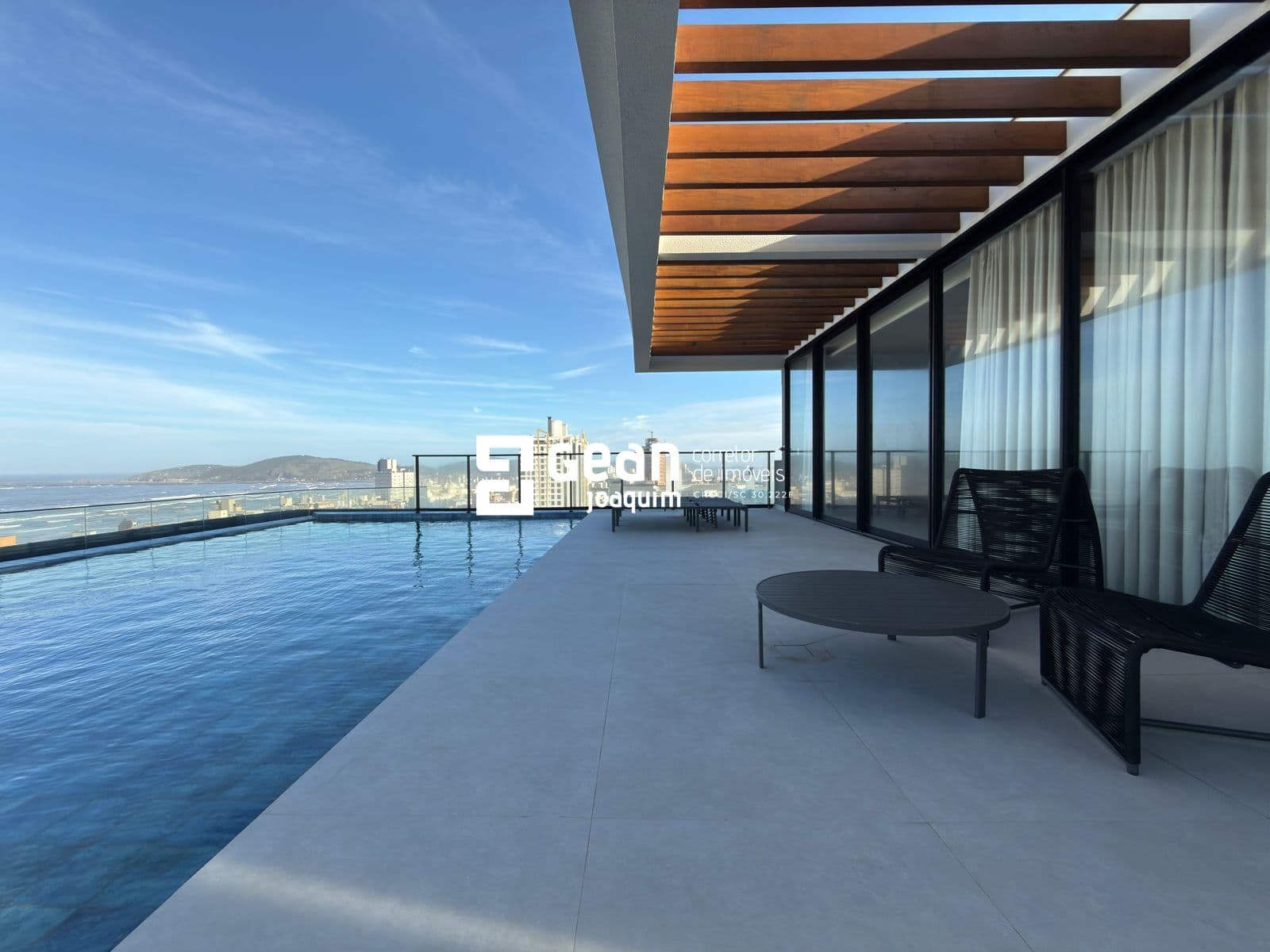 Apartamento 2 quartos sendo 1 suíte,