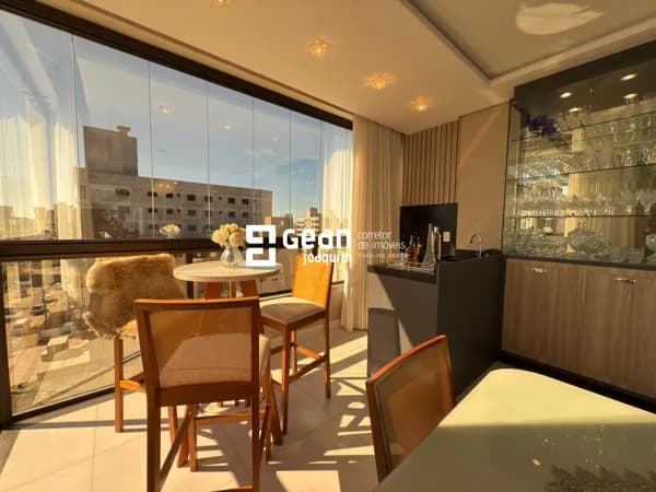 Apartamento em Laguna, Mar Grosso, 3 Suítes e 2 Vagas, pronto pra morar.