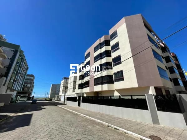 Apartamento em Laguna, Mar Grosso, 4 quartos sendo 2 suítes.