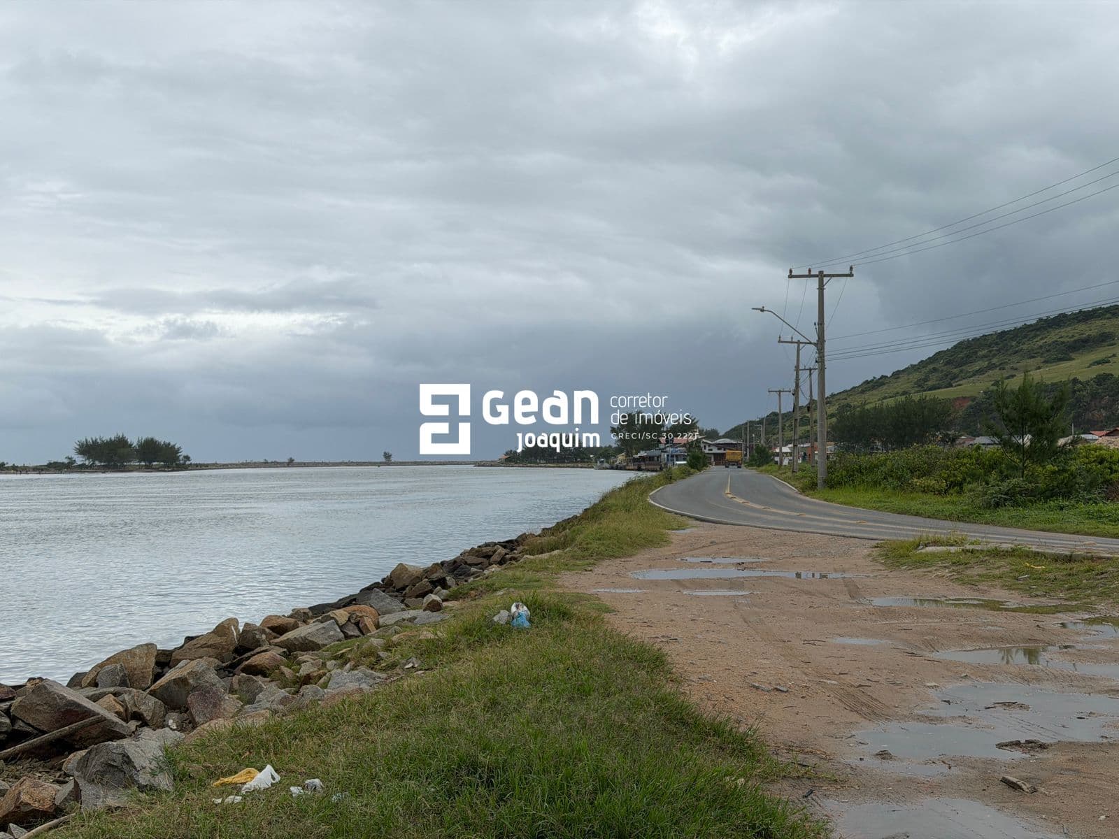Terreno na beira da Lagoa na Ponta da Barra