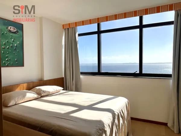 Apartamento com vista permanente para Baia de Todos os Santos, mobiliado, alto, com pier para venda no Corredor da Vitória - Salvador BA