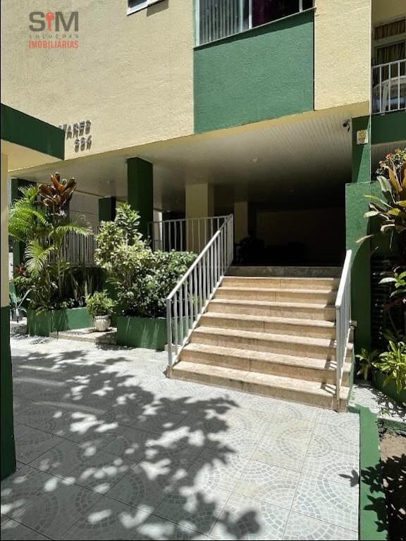 Apartamento de 3/4 com, suite, varanda e dependencias para locação na Rua Amazonas, na Pituba em Salvador-BA.