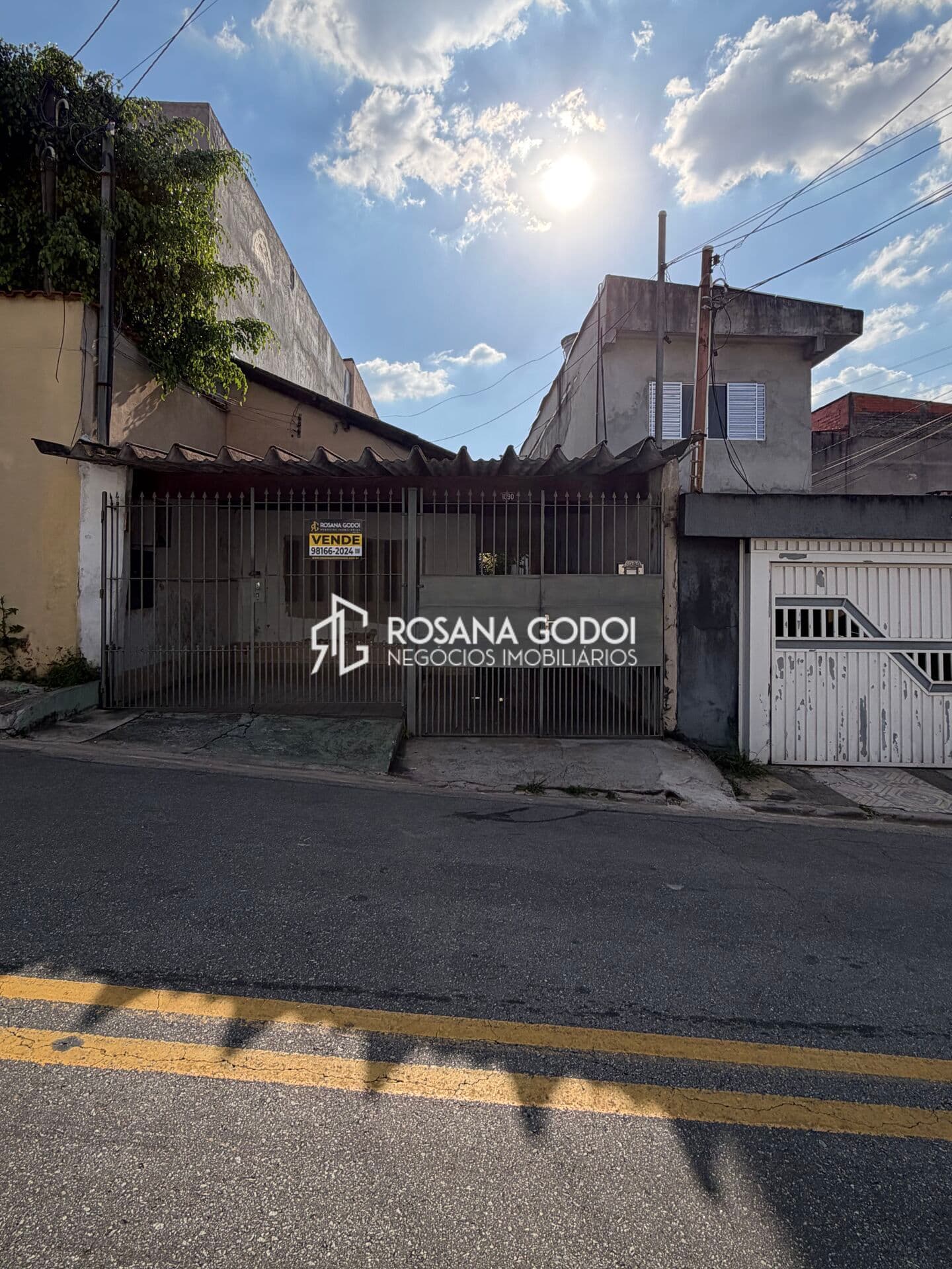 Oportunidade! 2 Casas no terreno! Bairro Paulicéia em SBCampo!