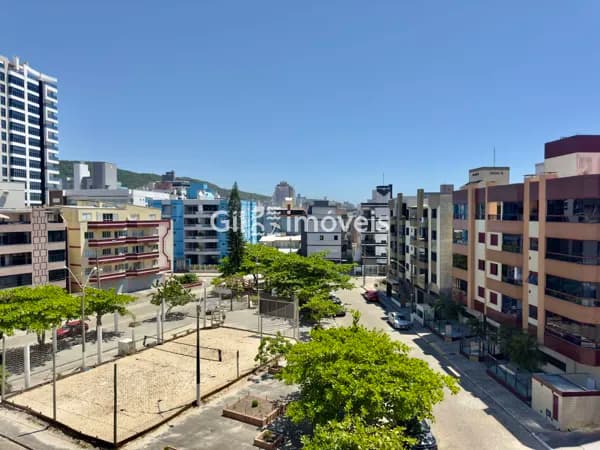 Cobertura Exclusiva com 250 m² Privativos – Sofisticação e Amplitude em Localização Privilegiada