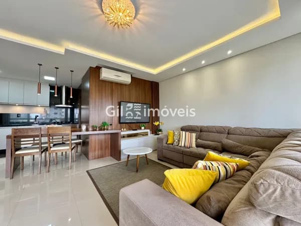 Amplo apartamento com 163 m² e 3 suítes.