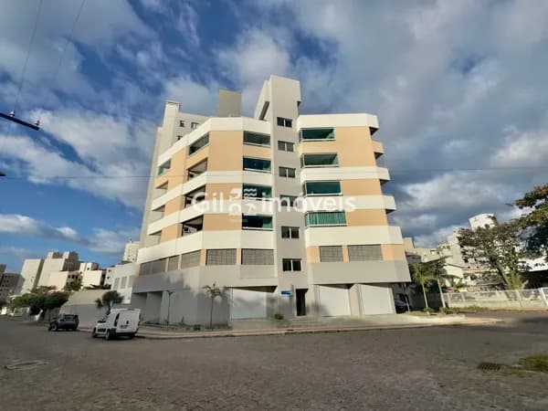 Oportunidade no Mar Grosso – Apartamento de Esquina a 350m da Orla!