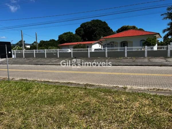 Terreno com 2.400 m² e frente para a BR-101 – Excelente potencial residencial e comercial