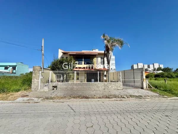 Apartamento em Mar Grosso, Laguna/SC