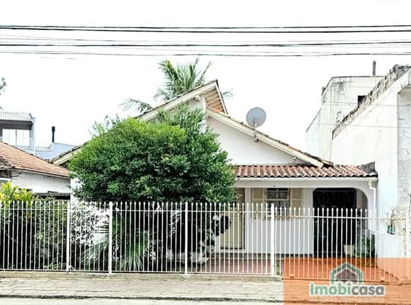Casa na Av. Expedicionário José Pedro Coelho em Tubarão/SC