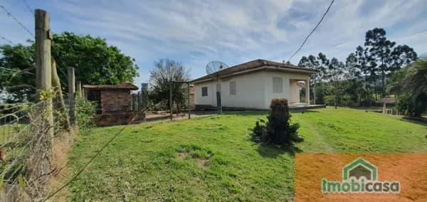 Fazenda/Sítios/Chácaras em Pescaria brava - Centro