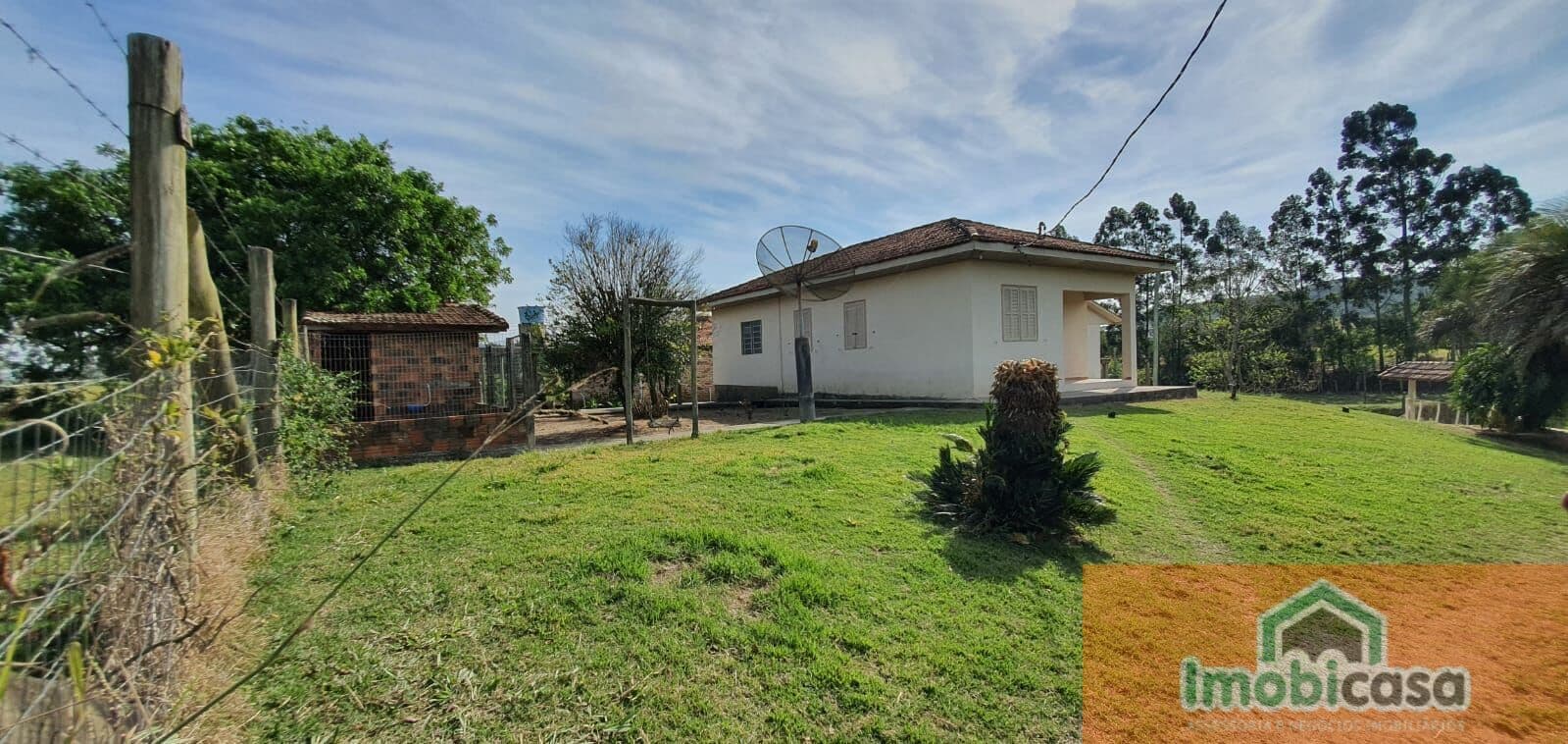 Fazenda/Sítios/Chácaras em Pescaria brava - Centro