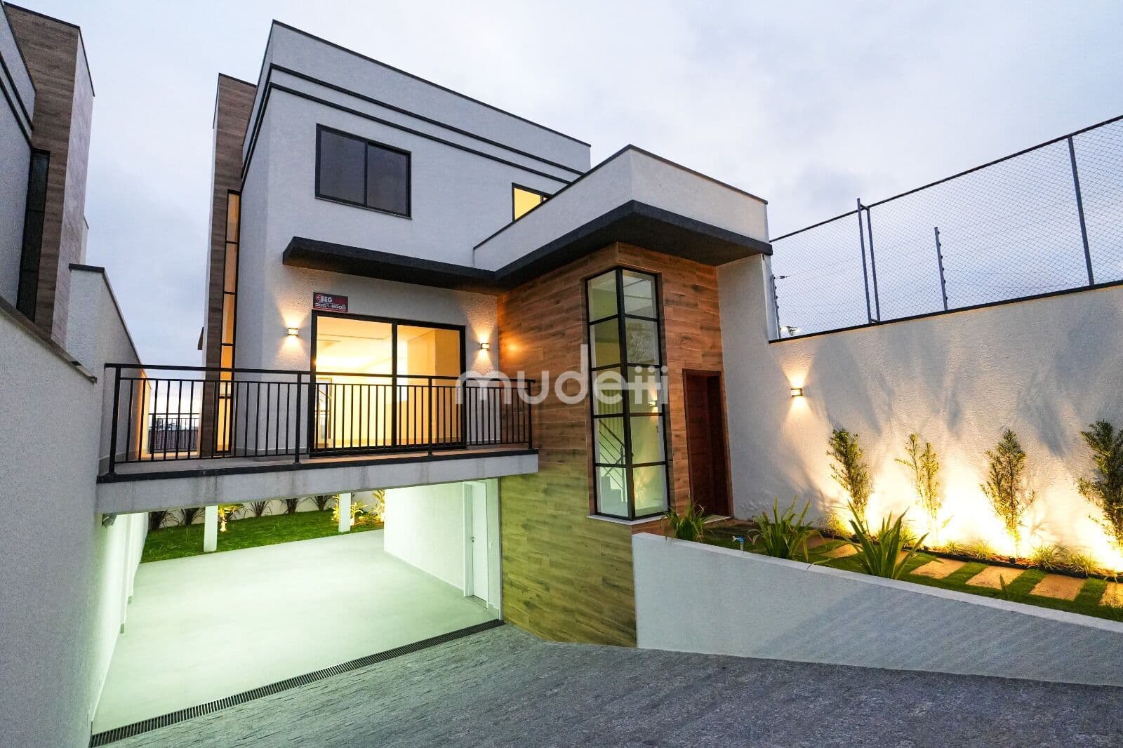 Triplex