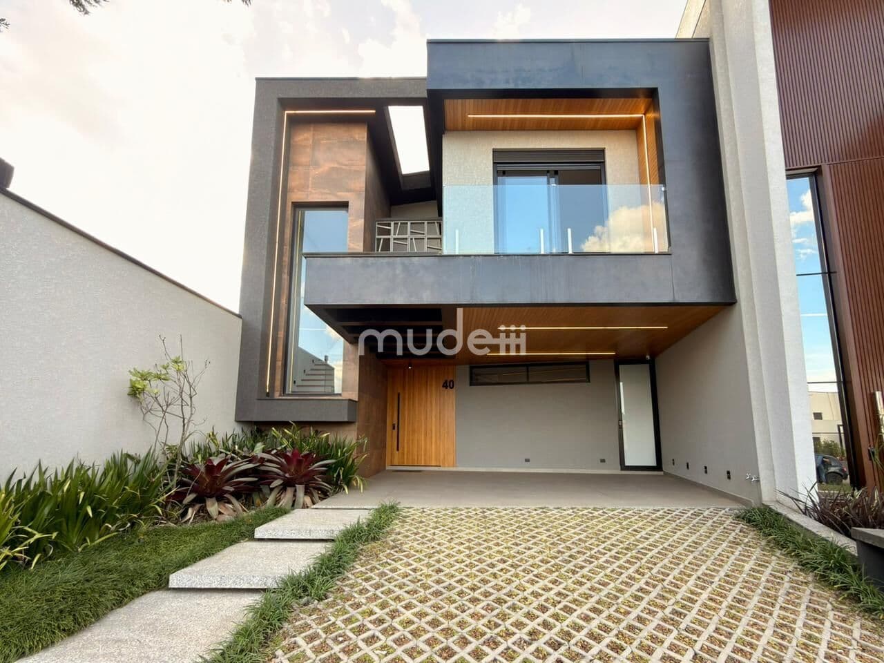 Sobrado em São José dos Pinhais - Itália