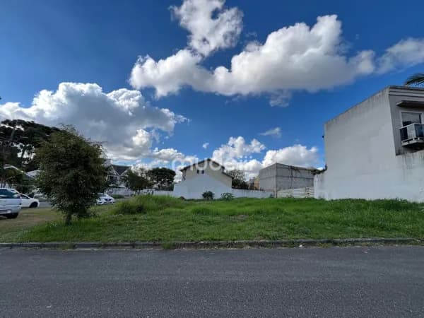 Terreno no bairro Monte Líbano