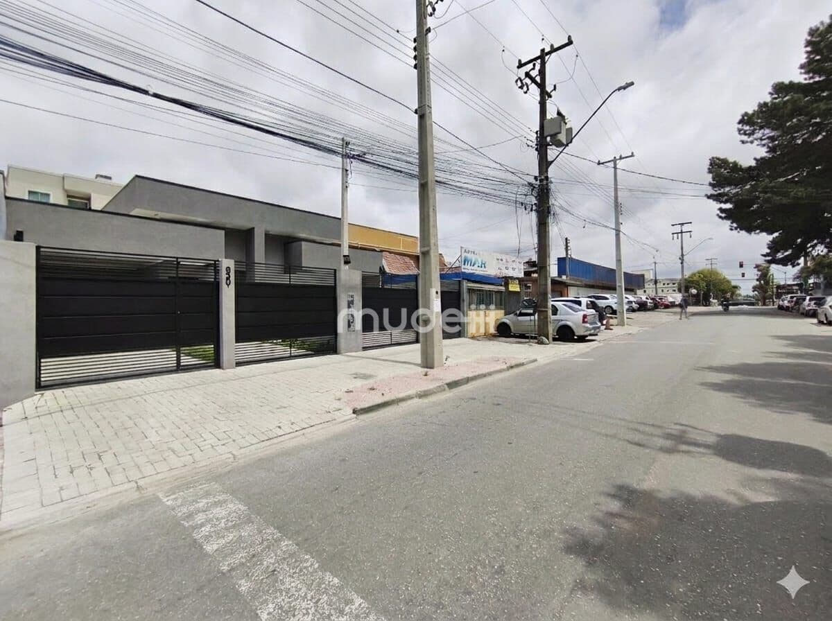 Casa em São José dos Pinhais - Afonso Pena