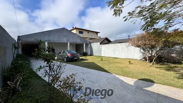 🏡 Casa à venda em Praia de Leste