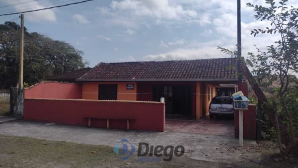 Casa Padrão com Edícula á venda em Matinhos