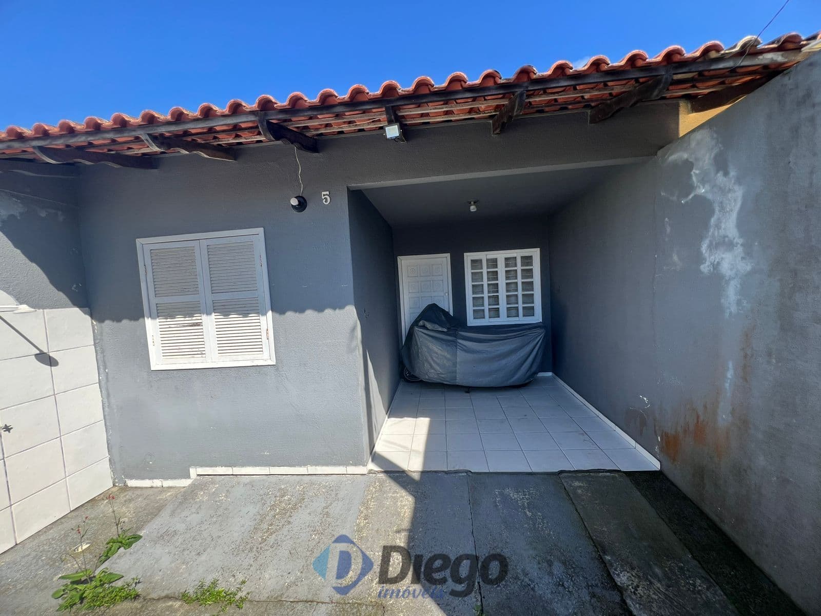 🏡 Casa à venda no Balneário Gaivotas – apenas 300 metros da praia!