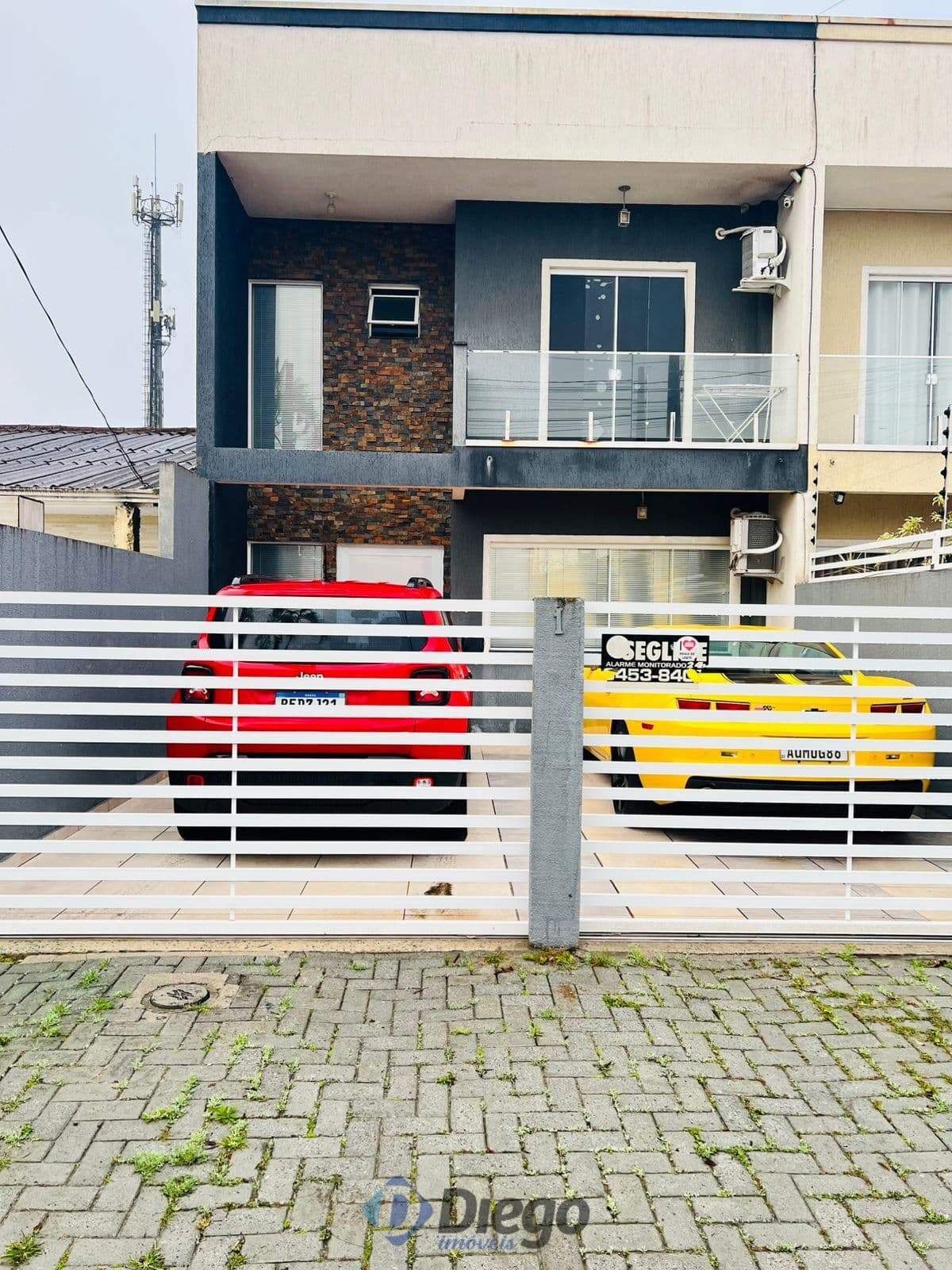 Sobrado a venda em Monções